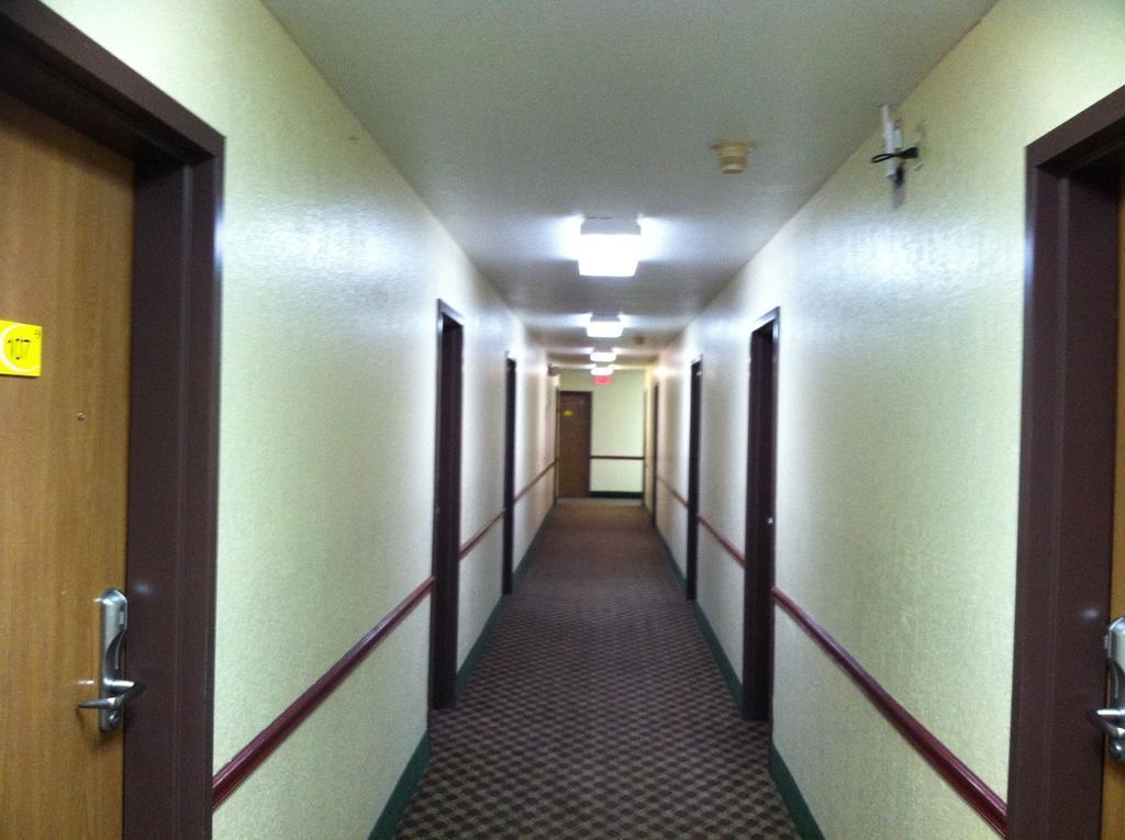 Hotel Super 8 By Wyndham Sikeston/Miner Area Esterno foto