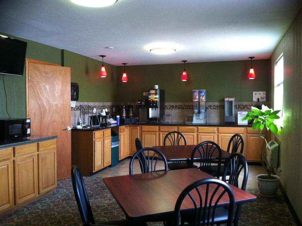 Hotel Super 8 By Wyndham Sikeston/Miner Area Esterno foto